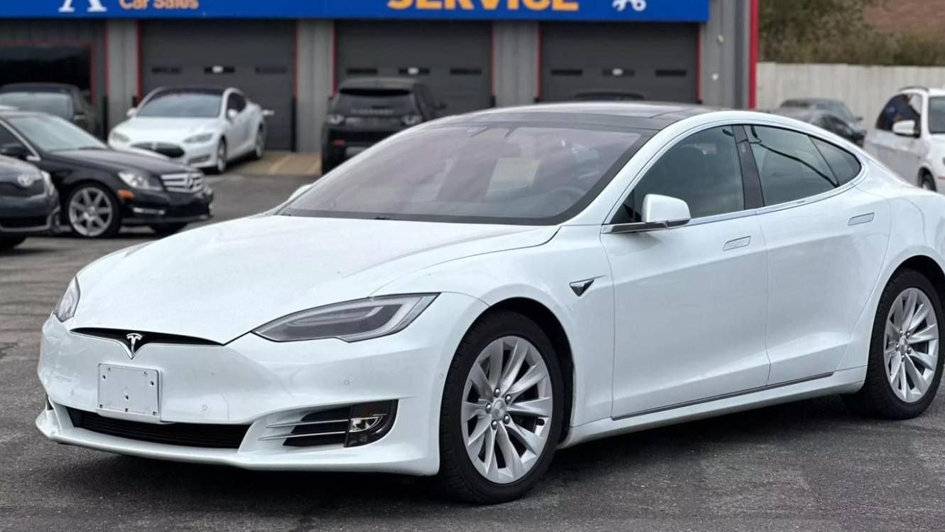 TESLA MODEL S 2018 5YJSA1E2XJF243503 image